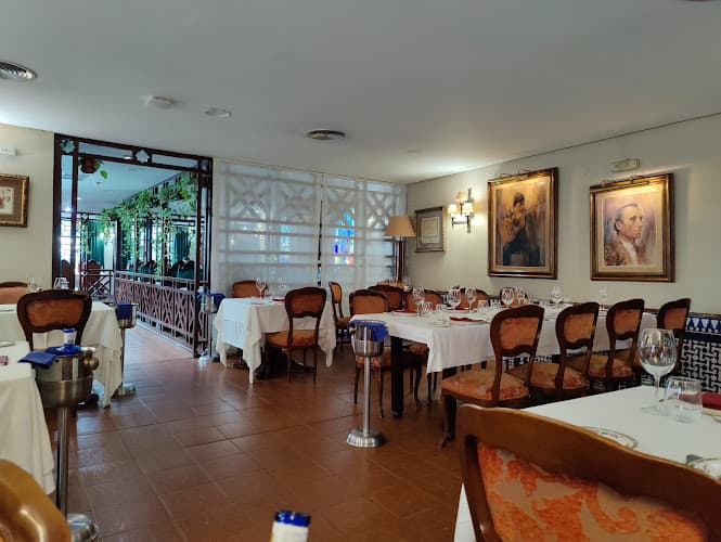 Foto de El Caballo Rojo